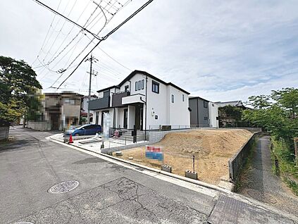 前面道路を含む現地写真