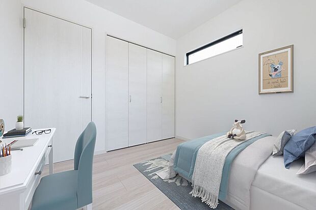 【洋室】【施工例】洋室は2つご用意!ライフスタイルに合わせてお子様のお部屋やご主人様の書斎としてもご活用できます。収納力◎なのでお部屋をスッキリ保つことができます。※家具等の配置はイメージです。