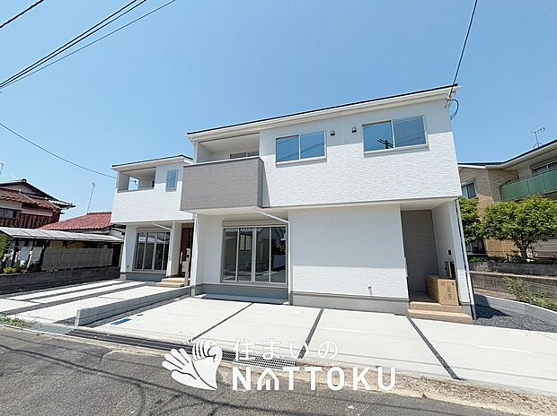 現地写真(街並み)
全2邸
駐車2台可能