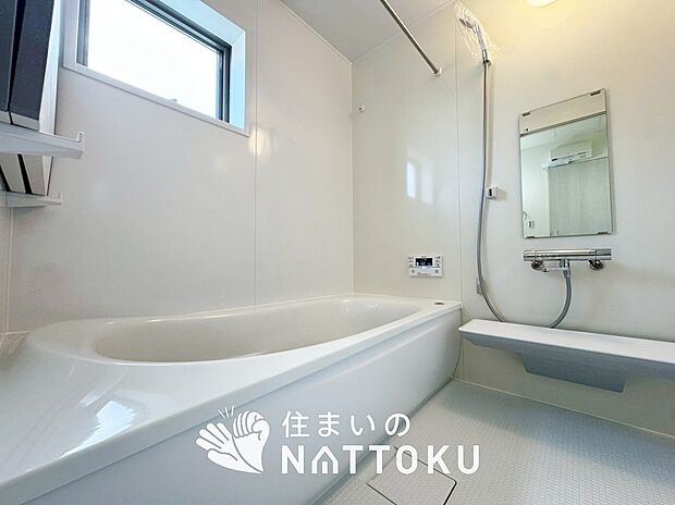 現地写真(浴室)
浴室暖房乾燥機付き。1坪タイプで広々です。