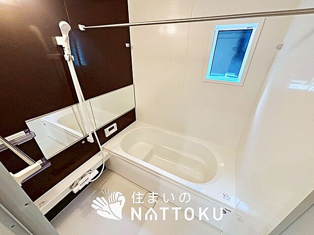 現地写真(浴室)
浴室暖房乾燥機付き。1坪タイプで広々です。