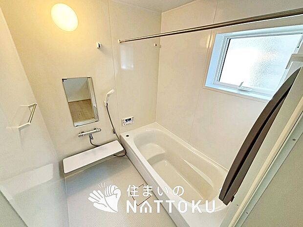 現地写真(浴室)
浴室暖房乾燥機付き。1坪タイプで広々です。