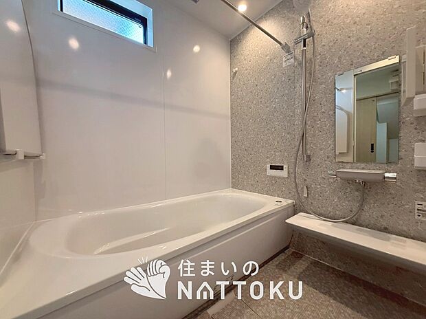 現地写真(浴室)
浴室暖房乾燥機付き。1坪タイプで広々です。