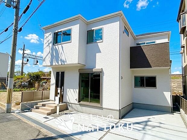 現地写真（外観）
限定１邸
駐車１台可能
