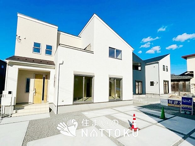 現地写真(街並み)
全3邸
駐車2台可能