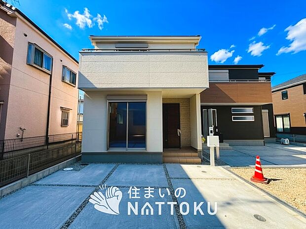 現地写真(街並み)
全2邸
駐車2台可能