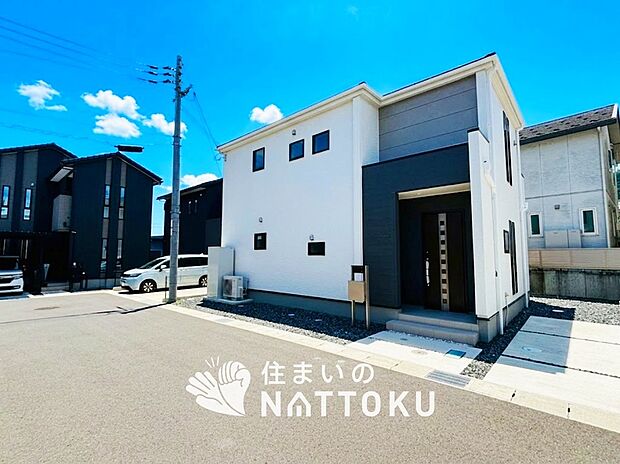 現地写真(街並み)
全2邸
駐車2台可能
