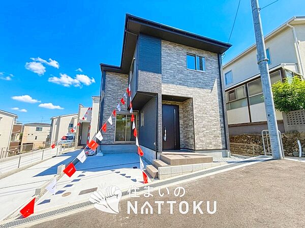 現地写真（街並み）
全２邸
駐車２台可能
