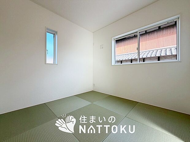 【現地写真(和室)】大壁仕様の新和室。くつろぎの空間です。