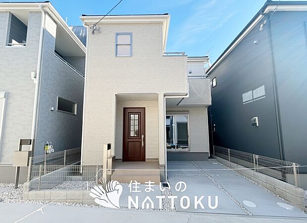 【現地写真(外観)】耐震等級最高「3」取得で基準の1.5倍の性能・耐震強度で安心できます。