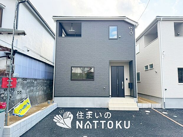 【現地写真(外観)【2号地】】断熱性、気密性を高める工夫で一年中ずっと心地よく暮らせる、高気密・高断熱です。