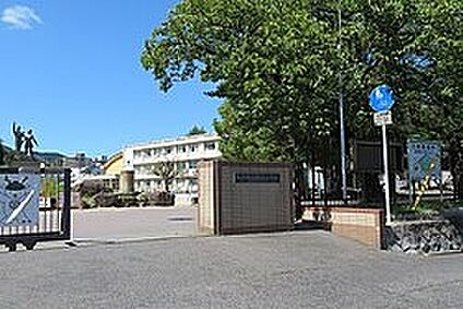 大津市立膳所小学校 450ｍ(徒歩6分)