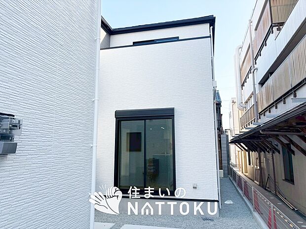 【現地写真(外観)【2号地】】健康被害に配慮したもっとも安全性の高い建材を採用し、シックハウス対策をしております。