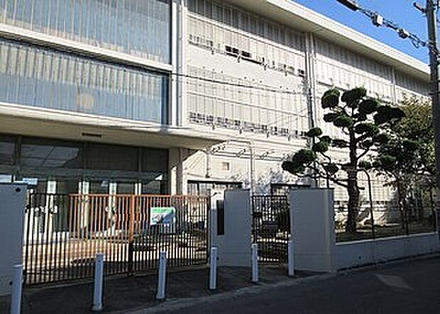 大東市立南郷小学校(約240m)