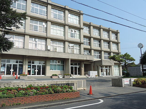 大津市立瀬田北中学校(約1,700m)