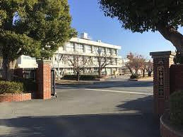 枚方市立第一中学校（約500m）