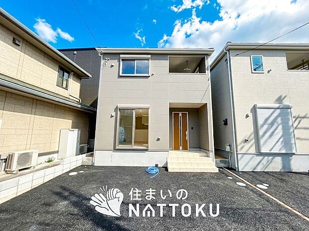 【現地写真(外観)【3号地】】お引渡し後も無償の定期点検を行っており、暮らしの安心をお届けしています。