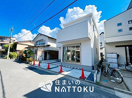 現地写真（前道含む外観）