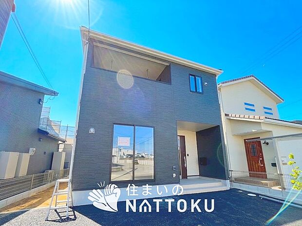 【現地写真(外観)】耐震等級最高「3」取得で基準の1.5倍の性能・耐震強度で安心できます。