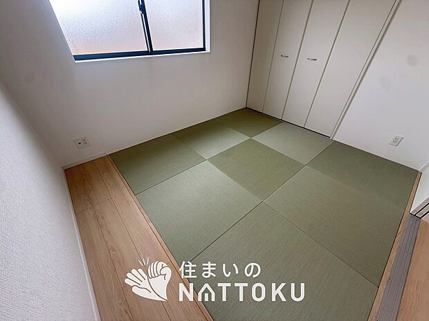 【現地写真(和室)】大壁仕様の新和室。くつろぎの空間です。