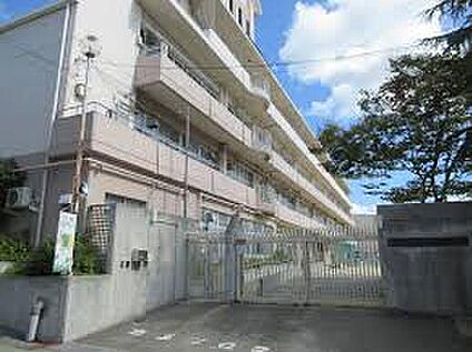 箕面市立北小学校 800ｍ(徒歩10分)