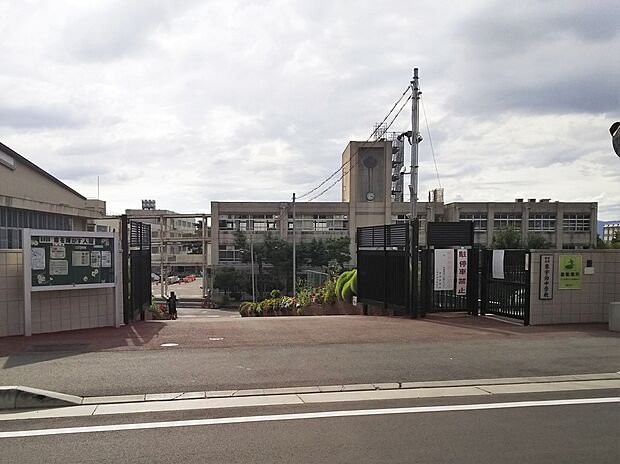 宇治市立東宇治中学校(約1,500m)