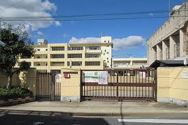 池田市立北豊島小学校(約590m)