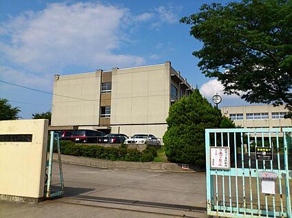 枚方市立招提北中学校 1500ｍ(徒歩19分)