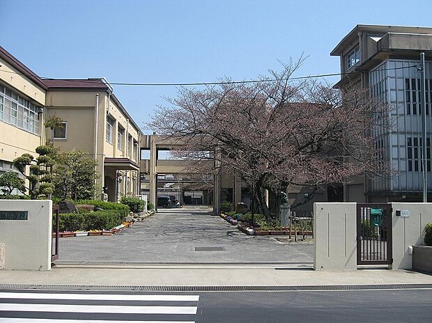城陽市立城陽中学校(約910m)