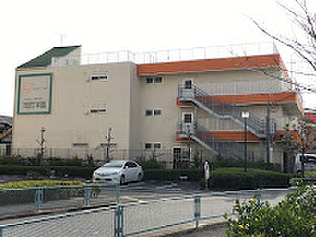 明の守おかまち学園(約380m)