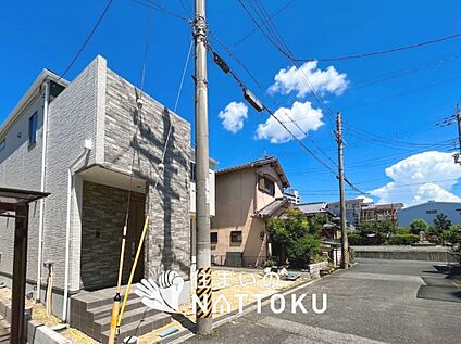 現地写真（前道含む外観）