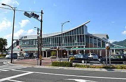 ＪＲ山陰本線「亀岡駅」 1600ｍ(徒歩20分)