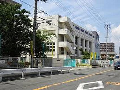寝屋川市立第二中学校 950ｍ(徒歩12分)