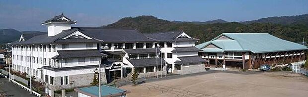 南丹市立園部中学校（約480m）