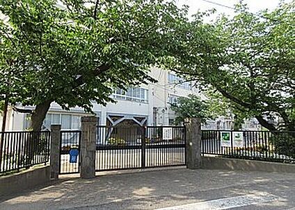 岸和田市立春木中学校 560ｍ(徒歩7分)