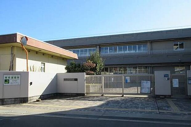 堺市立八上小学校(約870m)