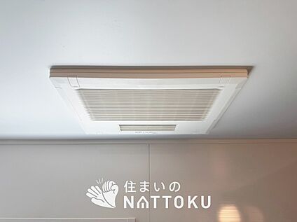 電気式浴室暖房換気乾燥機