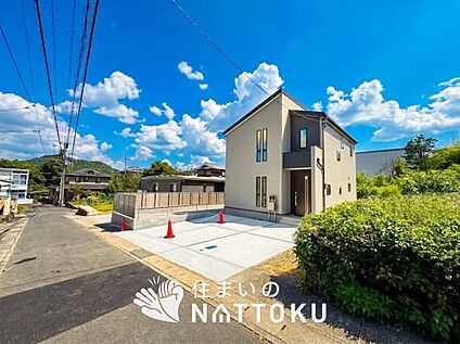 現地写真（前道含む外観）