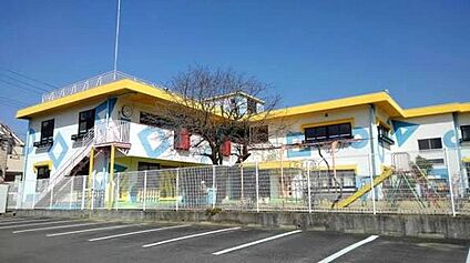 京都白鳥幼稚園 540ｍ(徒歩7分)