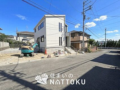 現地写真（前道含む外観）