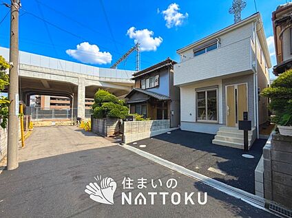 現地写真（前道含む外観）