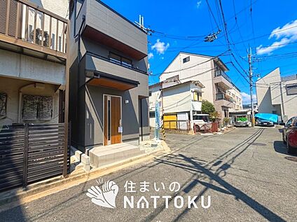 現地写真（前道含む外観）