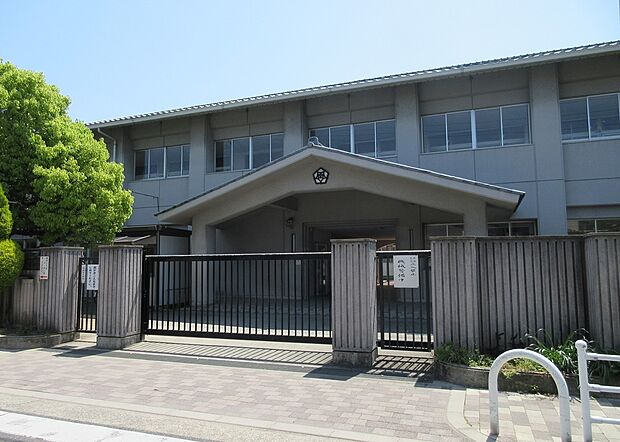 岸和田市立大宮小学校(約400m)