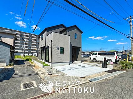 現地写真（前道含む外観）