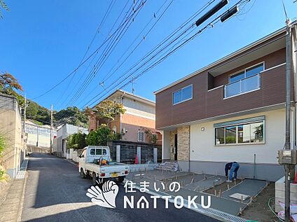 現地写真（前道含む外観）