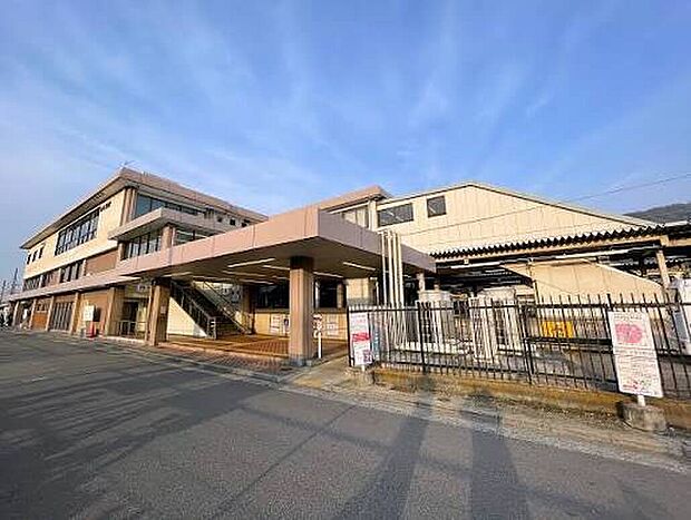四条畷駅(約2,160m)