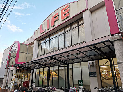 ライフ男山店 1300ｍ(徒歩17分)