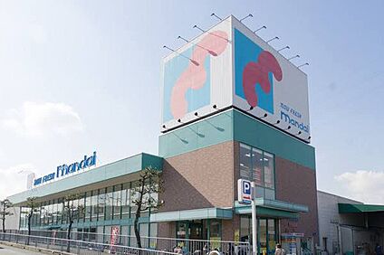 万代長尾西店 1000ｍ(徒歩13分)