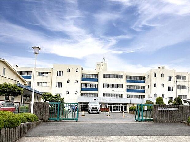 流山市立南流山第一小学校(約650m)