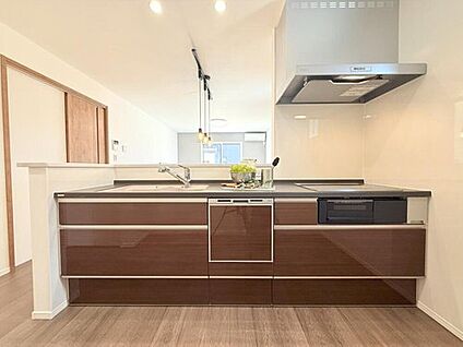 【現地モデルハウス14号棟　キッチン】